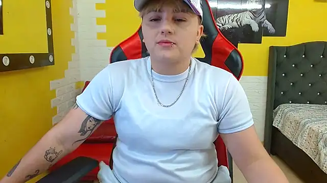 Snapshot of isabeautyx19 chatting on September 2025 01:54:01 AM isabeautyx19 online show from September 2025 01:54:01 AM