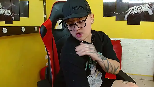 Snapshot of isabeautyx19 chatting on September 2025 02:00:02 PM isabeautyx19 online show from September 2025 02:00:02 PM