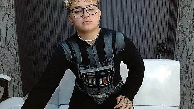 Snapshot of isabeautyx19 chatting on October 2025 12:10:02 AM isabeautyx19 online show from October 2025 12:10:02 AM