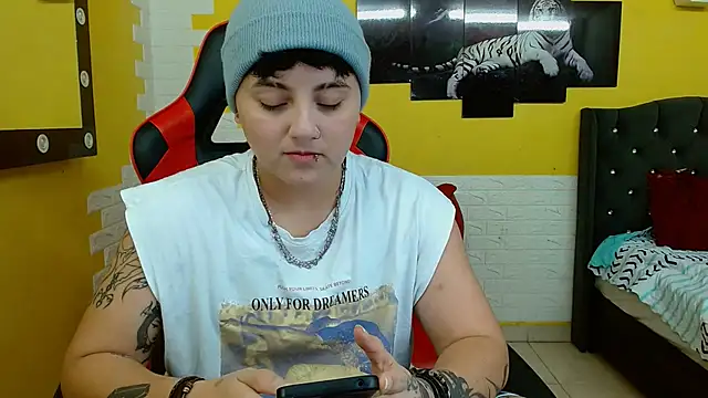 Snapshot of isabeautyx19 chatting on October 2025 03:12:02 AM isabeautyx19 online show from October 2025 03:12:02 AM