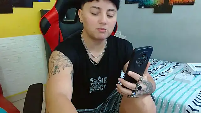 Snapshot of isabeautyx19 chatting on October 2025 03:43:02 AM isabeautyx19 online show from October 2025 03:43:02 AM