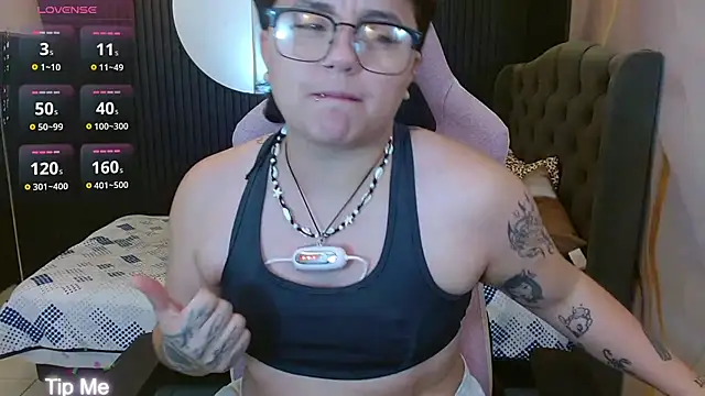 Snapshot of isabeautyx19 chatting on June 2026 02:53:01 AM isabeautyx19 online show from June 2026 02:53:01 AM