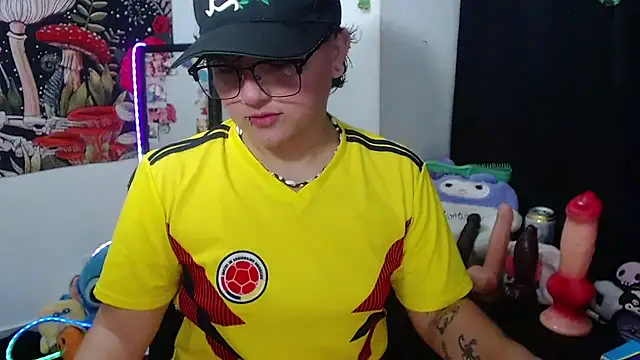 Snapshot of isabeautyx19 chatting on June 2026 01:50:01 AM isabeautyx19 online show from June 2026 01:50:01 AM