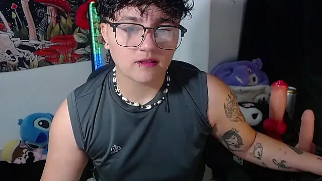 Snapshot of isabeautyx19 chatting on June 2026 03:08:01 AM isabeautyx19 online show from June 2026 03:08:01 AM