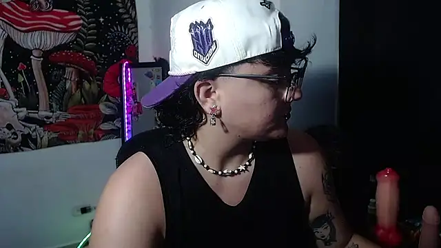 Snapshot of isabeautyx19 chatting on June 2026 12:59:02 AM isabeautyx19 online show from June 2026 12:59:02 AM