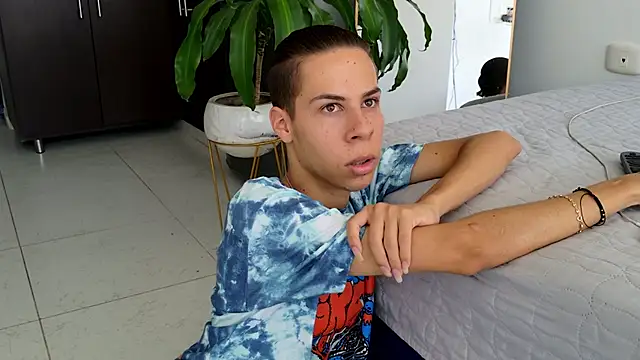 grey   27 online show from February 2025 07:03:01 PM