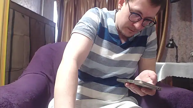 Snapshot of nicenike47 chatting on April 2026 06:53:02 AM nicenike47 online show from April 2026 06:53:02 AM