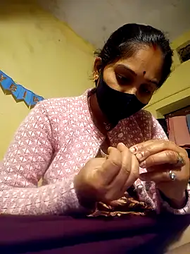 Snapshot of Hi_Radhika chatting on January 2025 05:31:01 PM Hi Radhika online show from January 2025 05:31:01 PM