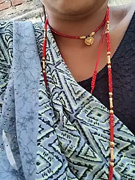 Snapshot of Hi_Radhika chatting on March 2025 04:53:01 PM Hi Radhika online show from March 2025 04:53:01 PM