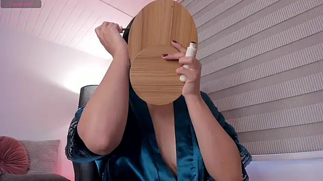 Snapshot of vico_sweety chatting on November 2025 04:51:01 PM vico sweety online show from November 2025 04:51:01 PM