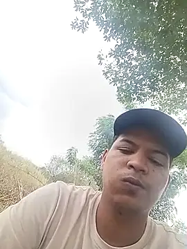 Snapshot of yoryisexi chatting on April 2026 07:45:01 PM yoryisexi online show from April 2026 07:45:01 PM