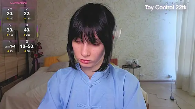 JulisSweet online show from June 2026 07:27:02 AM