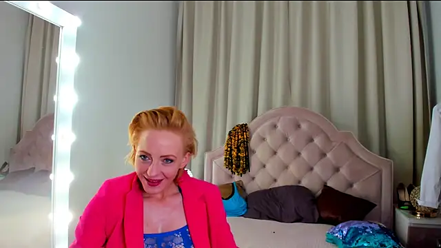 Snapshot of SquirtyAlisa chatting on February 2025 08:14:02 PM SquirtyAlisa online show from February 2025 08:14:02 PM