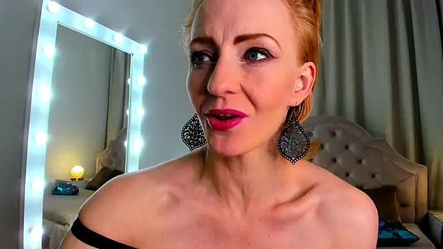 Snapshot of SquirtyAlisa chatting on March 2025 08:10:02 PM SquirtyAlisa online show from March 2025 08:10:02 PM