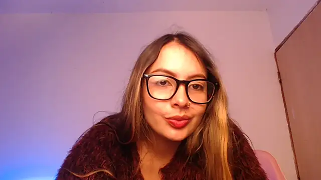 Snapshot of lalawhitte chatting on October 2025 11:51:02 AM lalawhitte online show from October 2025 11:51:02 AM