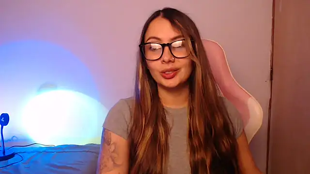 Snapshot of lalawhitte chatting on October 2025 09:49:01 PM lalawhitte online show from October 2025 09:49:01 PM