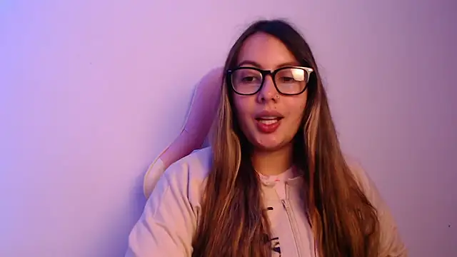 Snapshot of lalawhitte chatting on January 2026 09:38:02 PM lalawhitte online show from January 2026 09:38:02 PM