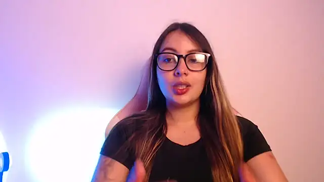 Snapshot of lalawhitte chatting on January 2026 09:40:02 PM lalawhitte online show from January 2026 09:40:02 PM