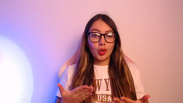 Snapshot of lalawhitte chatting on January 2026 09:29:01 PM lalawhitte online show from January 2026 09:29:01 PM