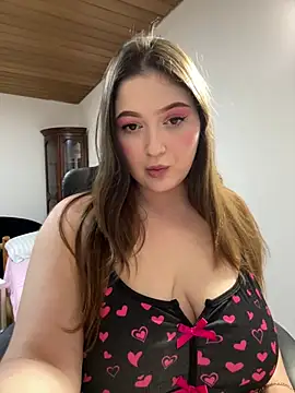 Snapshot of Kamilla_Loop chatting on March 2026 11:11:01 PM Kamilla Loop online show from March 2026 11:11:01 PM