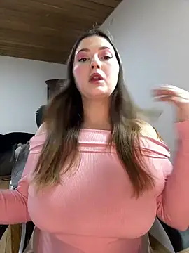 Snapshot of Kamilla_Loop chatting on March 2026 12:04:01 AM Kamilla Loop online show from March 2026 12:04:01 AM