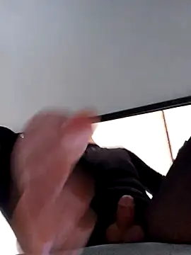 Snapshot of URETHRAL chatting on November 2025 06:01:01 AM URETHRAL online show from November 2025 06:01:01 AM