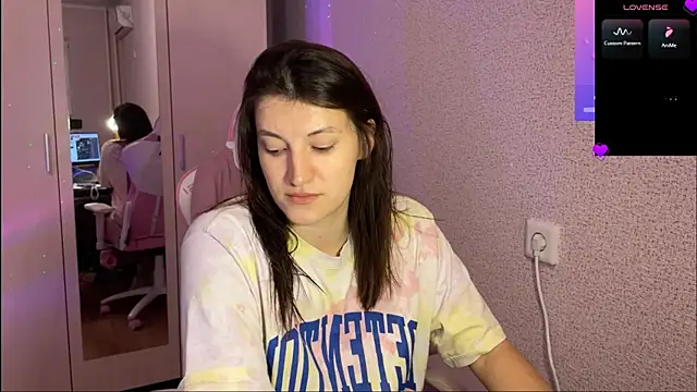 Katrin  kiss online show from February 2025 05:22:01 PM