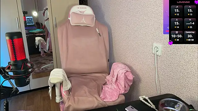 Katrin  kiss online show from February 2025 05:39:01 PM