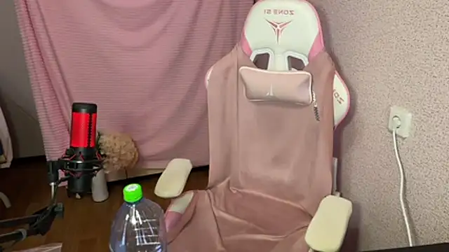 Katrin  kiss online show from November 2025 06:57:01 PM