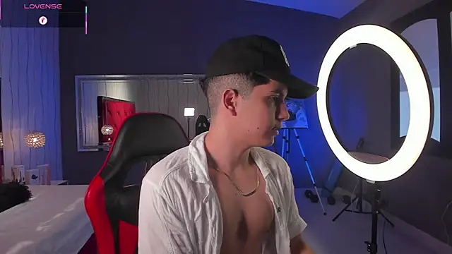 Snapshot of Brat_ chatting on February 2026 09:26:01 PM Brat online show from February 2026 09:26:01 PM