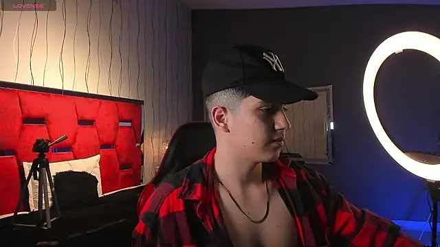 Snapshot of Brat_ chatting on March 2026 06:38:02 PM Brat online show from March 2026 06:38:02 PM