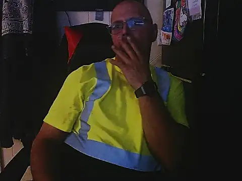 Snapshot of KrazyLegz chatting on September 2025 11:52:01 PM KrazyLegz online show from September 2025 11:52:01 PM