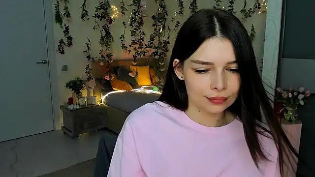 ContinentOfTranquility online show from May 2026 04:18:02 AM