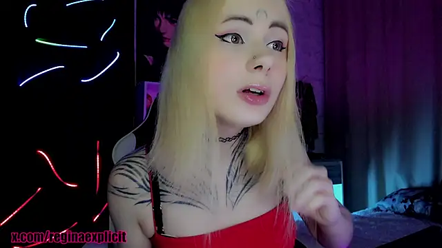 Snapshot of snake__bites chatting on February 2026 08:43:01 PM snake bites online show from February 2026 08:43:01 PM