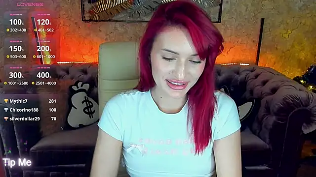 Snapshot of MilaSecrett chatting on December 2024 05:15:01 PM MilaSecrett online show from December 2024 05:15:01 PM
