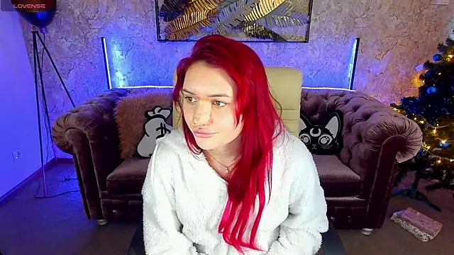 Snapshot of MilaSecrett chatting on December 2024 01:58:01 PM MilaSecrett online show from December 2024 01:58:01 PM