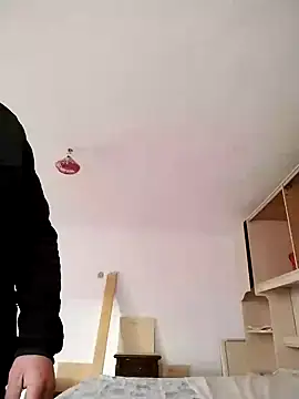 LOREDAN1 online show from December 2024 01:18:01 PM