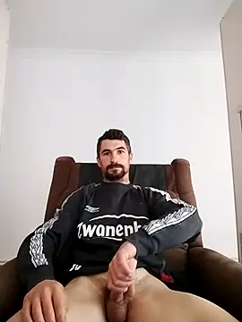 LOREDAN1 online show from November 2025 08:24:01 AM