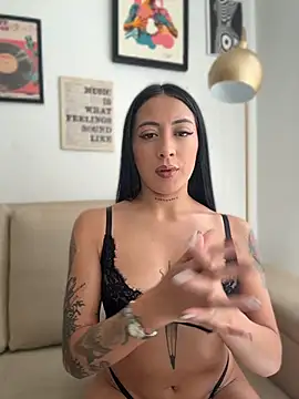 keilelewis online show from June 2026 06:45:02 PM