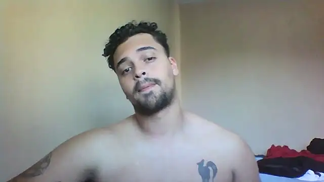 Snapshot of Xcumshot33 chatting on September 2025 06:31:02 PM Xcumshot33 online show from September 2025 06:31:02 PM