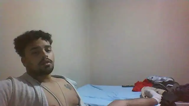 Snapshot of Xcumshot33 chatting on September 2025 02:37:01 AM Xcumshot33 online show from September 2025 02:37:01 AM