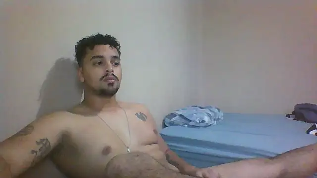 Snapshot of Xcumshot33 chatting on October 2025 07:47:02 PM Xcumshot33 online show from October 2025 07:47:02 PM