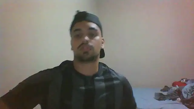 Snapshot of Xcumshot33 chatting on October 2025 03:10:02 AM Xcumshot33 online show from October 2025 03:10:02 AM