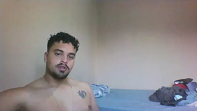 Snapshot of Xcumshot33 chatting on October 2025 08:00:02 PM Xcumshot33 online show from October 2025 08:00:02 PM