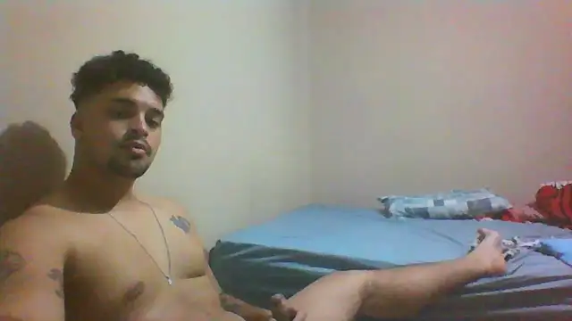 Snapshot of Xcumshot33 chatting on November 2025 02:45:02 AM Xcumshot33 online show from November 2025 02:45:02 AM