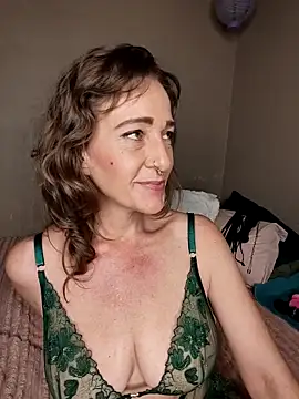 Snapshot of Deviant_Desires_xx chatting on October 2025 05:24:01 PM Deviant Desires xx online show from October 2025 05:24:01 PM