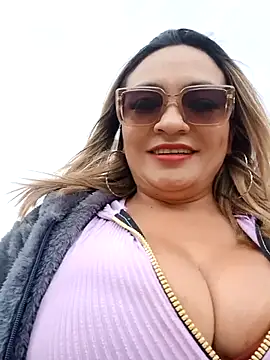 Afroditecash online show from September 2025 06:35:01 PM