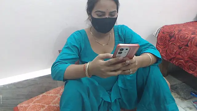 wildbabes online show from May 2026 07:08:01 PM
