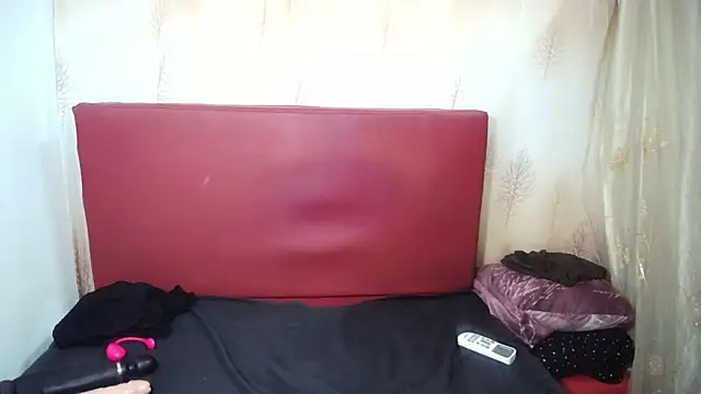 Snapshot of IndianChantal chatting on March 2025 09:13:02 PM IndianChantal online show from March 2025 09:13:02 PM