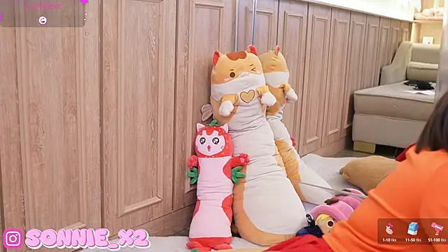 Snapshot of Sonnie_ chatting on December 2024 02:43:02 PM Sonnie online show from December 2024 02:43:02 PM